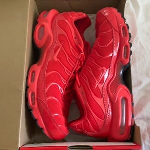 WOMEN’S AIR MAX PLUS